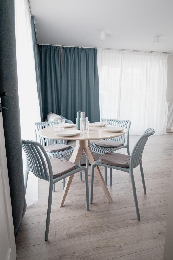 Homewell Apartments Game And Movie Познань Екстер'єр фото